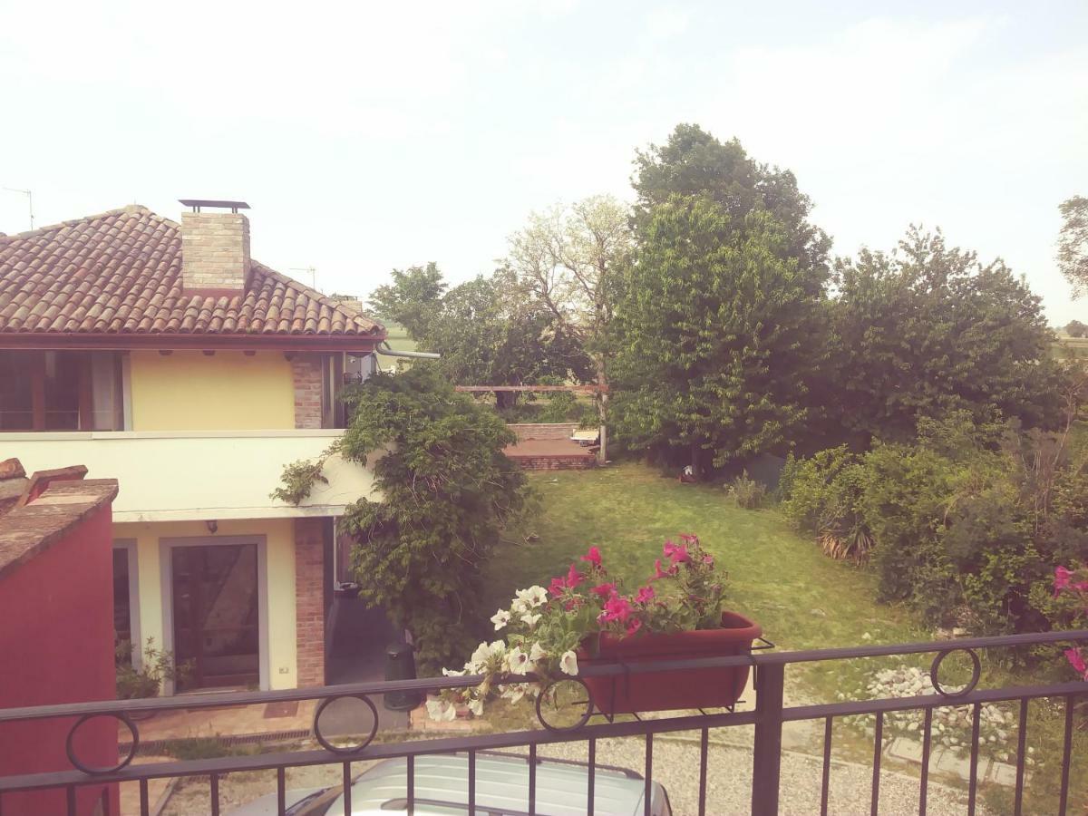 Ostello Le Tre Corone Calendasco Exterior photo